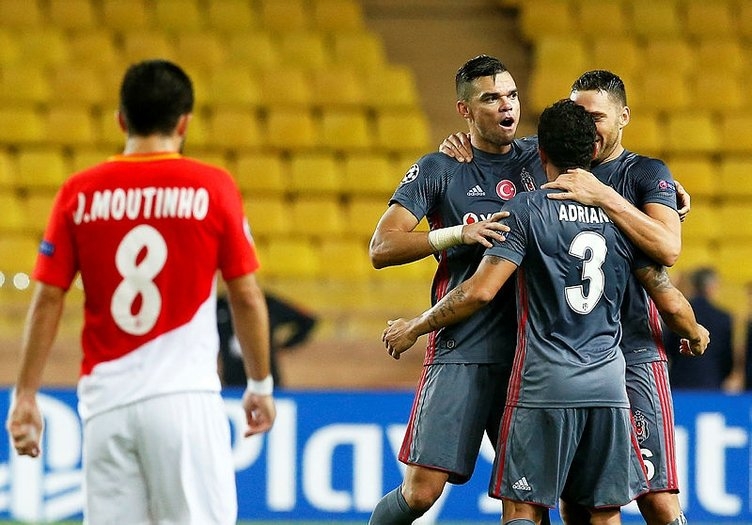 Beşiktaş, Avrupa basınında manşetleri süslüyor - Görsel 3