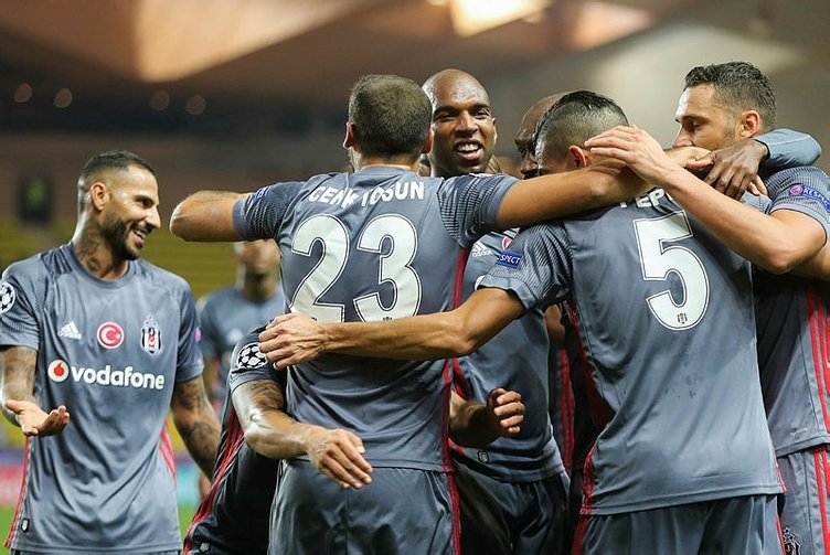 Beşiktaş, Avrupa basınında manşetleri süslüyor - Görsel 4