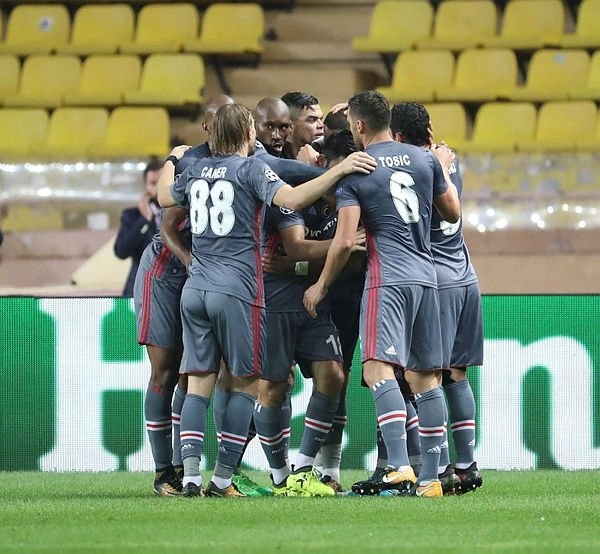 Beşiktaş, Avrupa basınında manşetleri süslüyor - Görsel 5