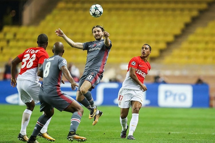 Beşiktaş, Avrupa basınında manşetleri süslüyor - Görsel 6