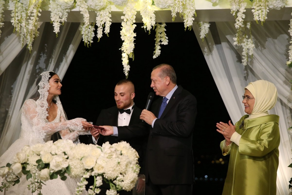 Gökhan Töre dünya evine girdi! İşte düğünden kareler... - Görsel 12
