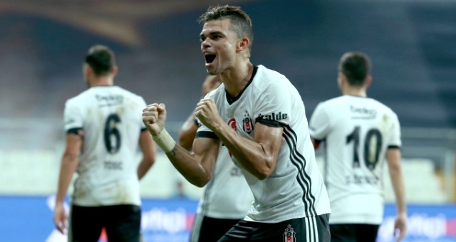 2. Yarı başlıyor! Süper Lig'in ilk yarısında en çok süre alan Beşiktaşlı futbolcular - Görsel 3