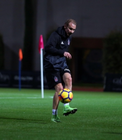 Beşiktaş’ın Antalya’daki ilk antrenmanından 15 fotoğraf karesi - Görsel 12