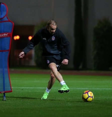 Beşiktaş’ın Antalya’daki ilk antrenmanından 15 fotoğraf karesi - Görsel 15