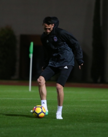 Beşiktaş’ın Antalya’daki ilk antrenmanından 15 fotoğraf karesi - Görsel 2