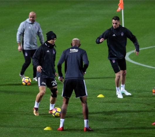 Beşiktaş’ın Antalya’daki ilk antrenmanından 15 fotoğraf karesi - Görsel 4