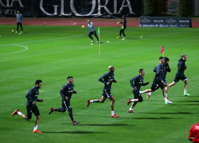 Beşiktaş’ın Antalya’daki ilk antrenmanından 15 fotoğraf karesi - Görsel 9
