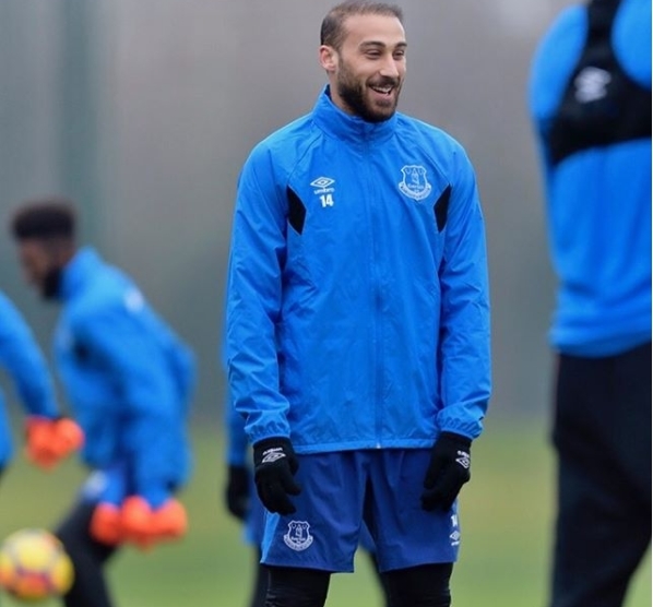 Cenk Tosun'un Everton idmanından görüntüler! - Görsel 1