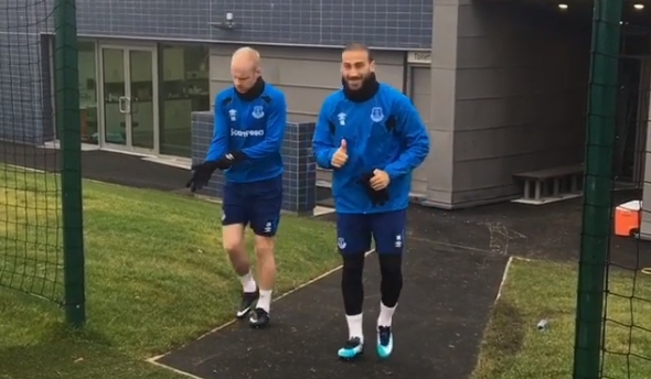 Cenk Tosun'un Everton idmanından görüntüler! - Görsel 7