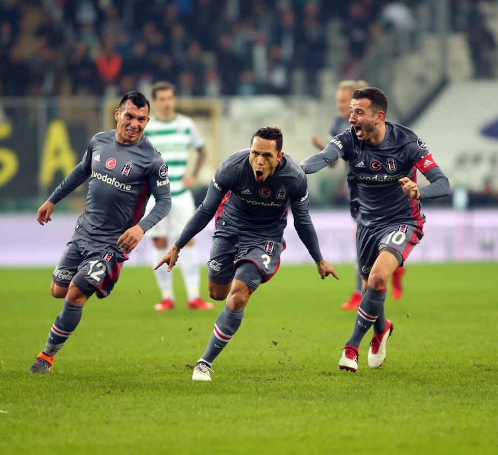 Bursaspor - Beşiktaş maçı hakkında yazılmış 17 köşe yazısı - Görsel 17