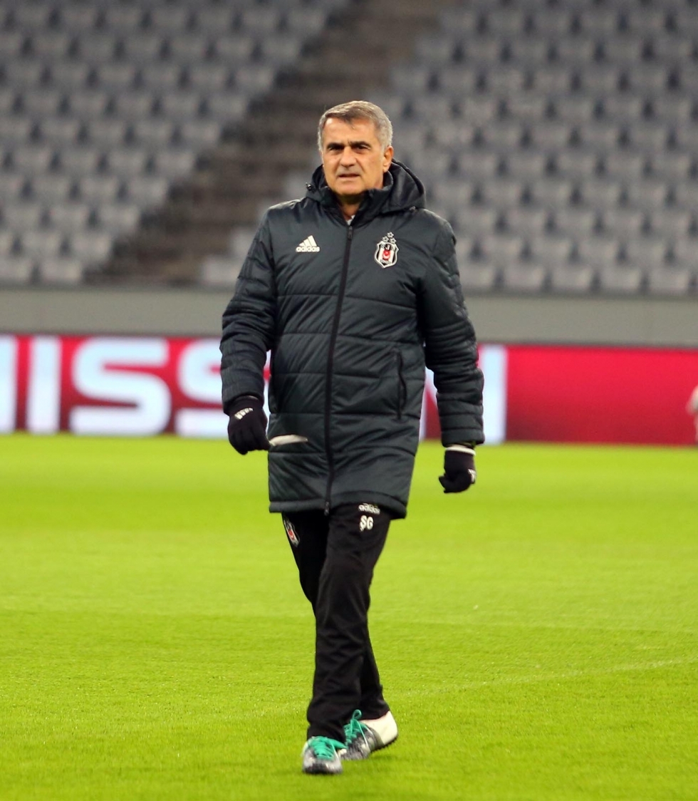 Beşiktaş hazırlıklarını tamamladı. İşte son antrenmandan kareler... - Görsel 11