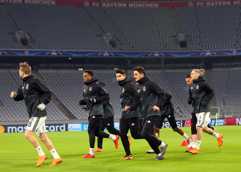 Beşiktaş hazırlıklarını tamamladı. İşte son antrenmandan kareler... - Görsel 2