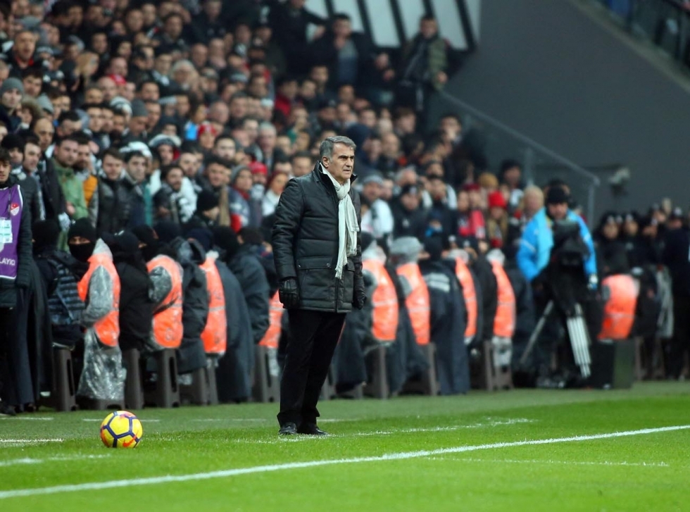 Beşiktaş, Fenerbahçe'yi Dolmabahçe'de devirdi! İşte karşılaşmadan görüntüler... - Görsel 14