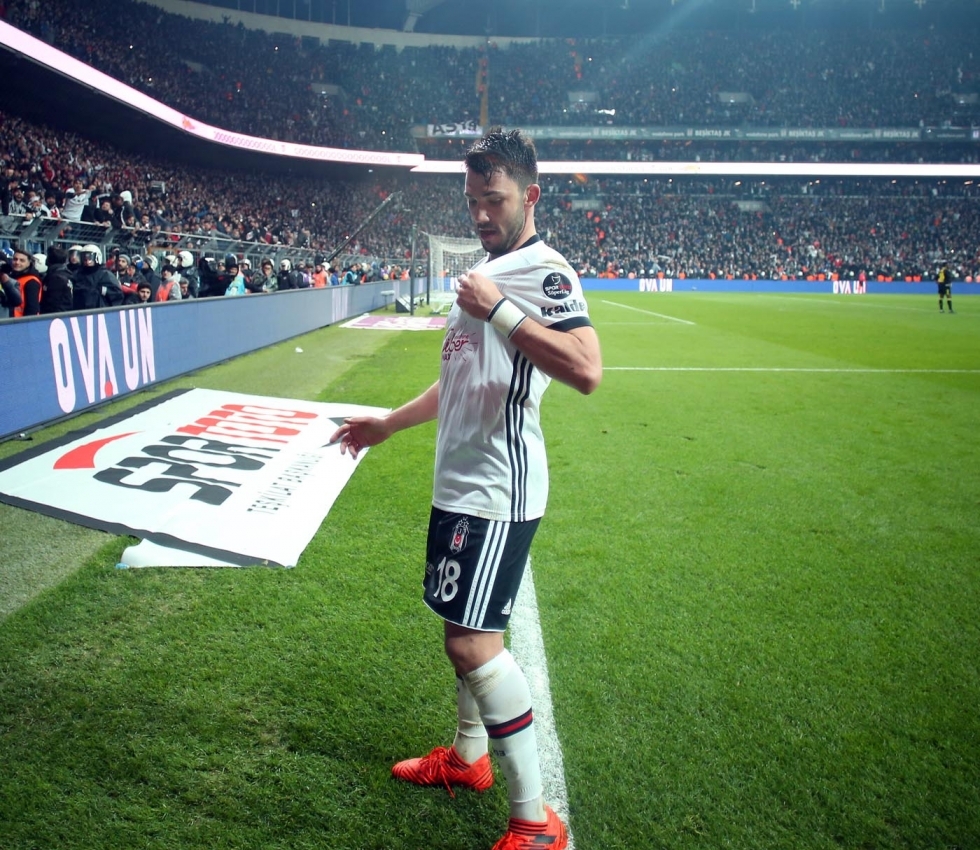 Beşiktaş, Fenerbahçe'yi Dolmabahçe'de devirdi! İşte karşılaşmadan görüntüler... - Görsel 69