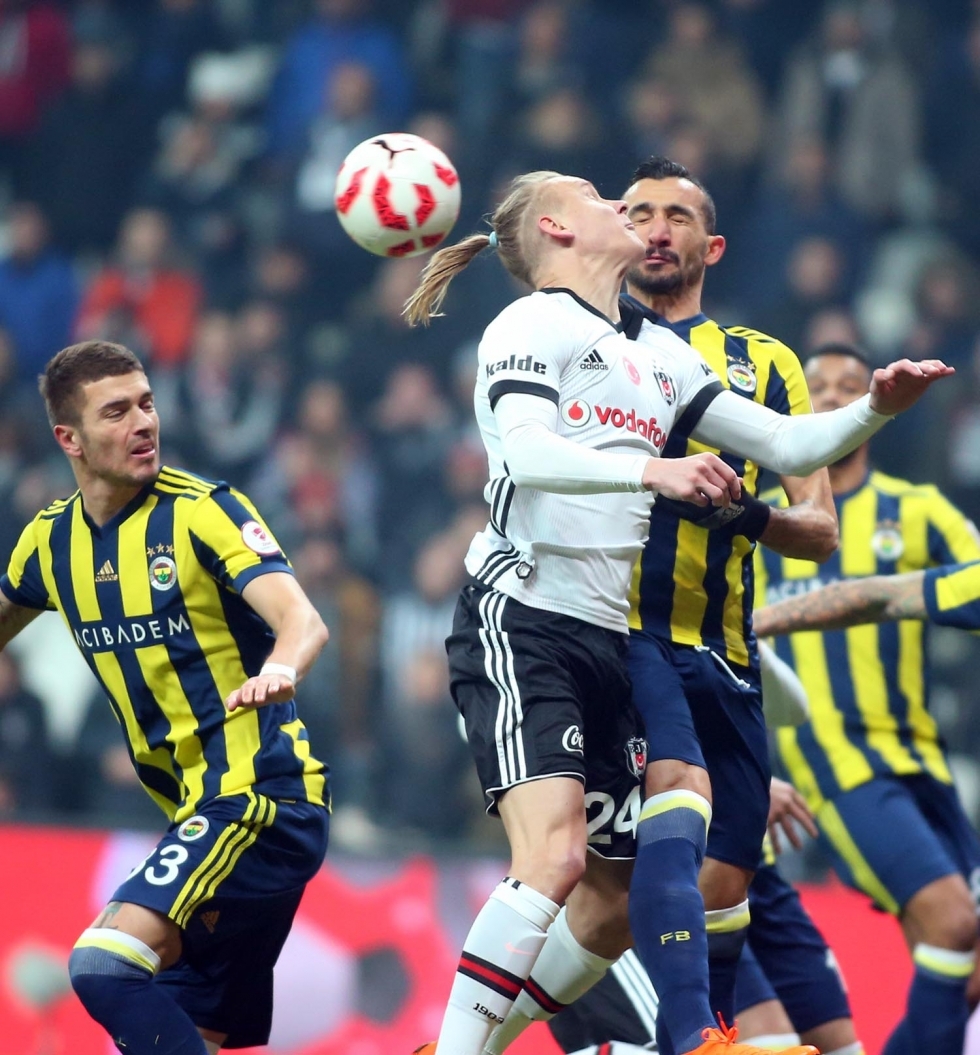Beşiktaş - Fenerbahçe derbisi hakkında yazılmış 16 köşe yazısı - Görsel 16