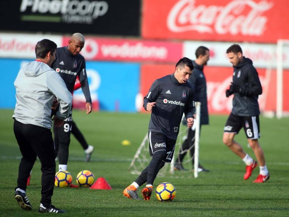 Beşiktaş, Trabzonspor maçına hazırlanıyor! İşte antrenmandan kareler - Görsel 1