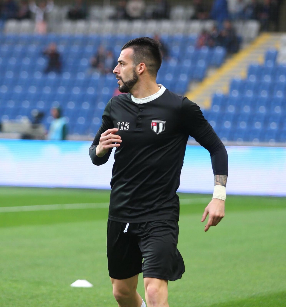 Beşiktaş 115. yıl formasıyla sahada! - Görsel 2