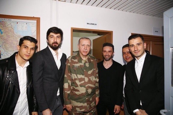 Fikret Orman ve siyah beyazlı oyuncular, Afrin'e destek için Hatay'da - Görsel 5