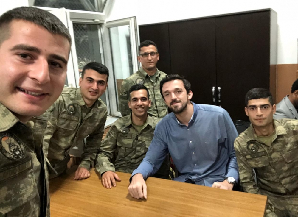 Fikret Orman ve siyah beyazlı oyuncular, Afrin'e destek için Hatay'da - Görsel 7