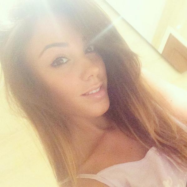 Medel'in eşi Cristina Morales - Görsel 6