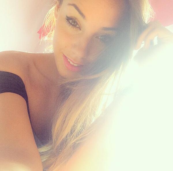 Medel'in eşi Cristina Morales - Görsel 7