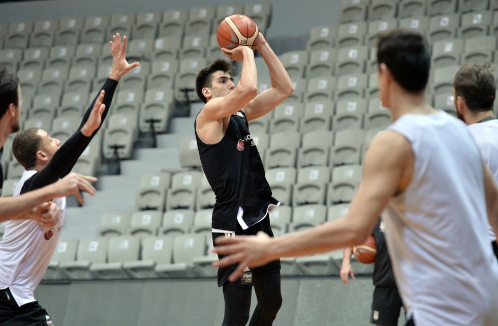 Beşiktaş Sompo Japan akşam antrenmanını tamamladı! İşte antrenmandan kareler... - Görsel 1