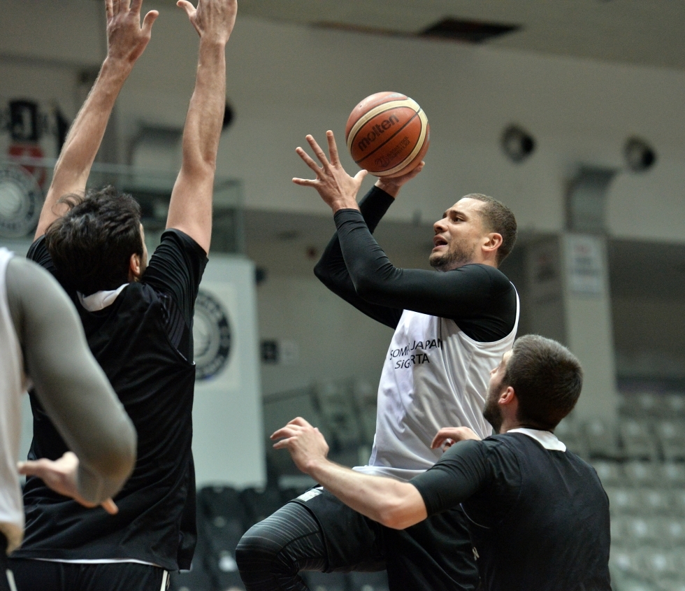 Beşiktaş Sompo Japan akşam antrenmanını tamamladı! İşte antrenmandan kareler... - Görsel 10