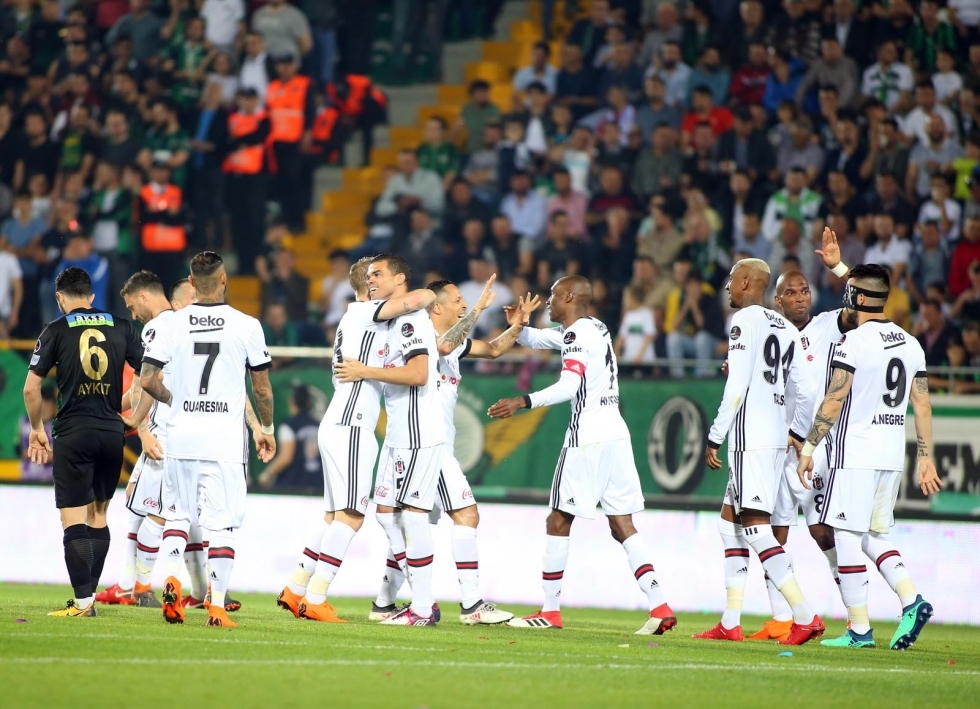 Akhisarspor - Beşiktaş karşılaşmasından kareler - Görsel 18