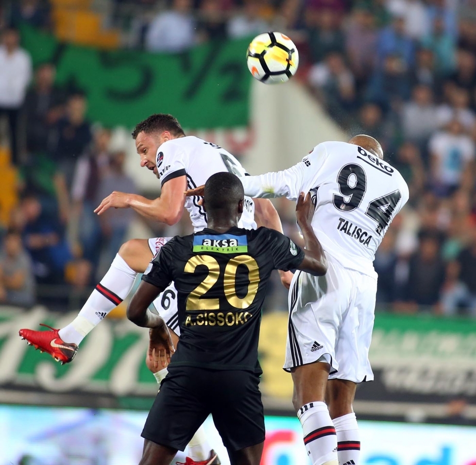 Akhisarspor - Beşiktaş karşılaşmasından kareler - Görsel 21