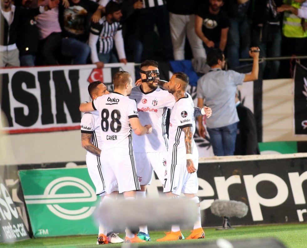 Akhisarspor - Beşiktaş karşılaşmasından kareler - Görsel 9