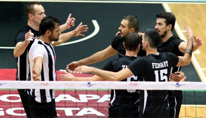 Galatasaray-Beşiktaş voleybol maçından kareler - Görsel 1