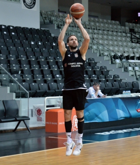 Beşiktaş Sompo Japan Pınar Karşıyaka maçının hazırlıklarına başladı. İşte antrenmandan kareler - Görsel 1