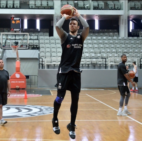 Beşiktaş Sompo Japan Pınar Karşıyaka maçının hazırlıklarına başladı. İşte antrenmandan kareler - Görsel 2