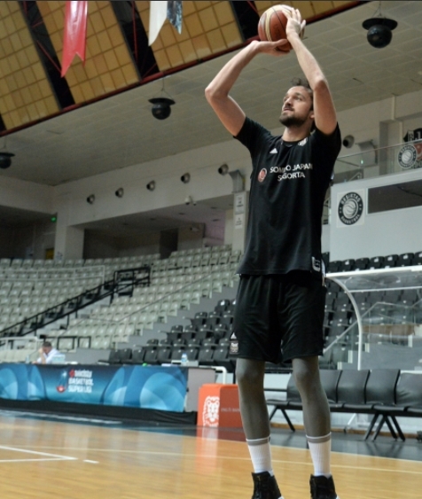 Beşiktaş Sompo Japan Pınar Karşıyaka maçının hazırlıklarına başladı. İşte antrenmandan kareler - Görsel 3