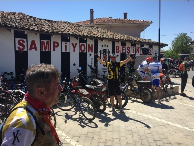 Uzun Hacı Köyü’nde Sergen Yalçın Kıraathanesi! - Görsel 4