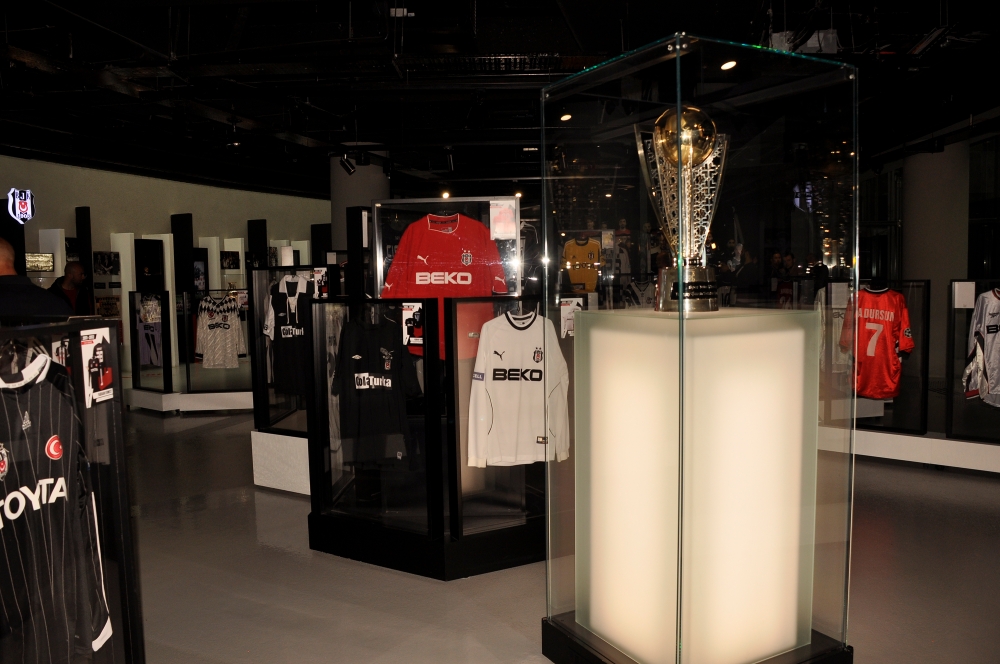 Efsane Formalar Sergisi sergisi açıldı - Görsel 1