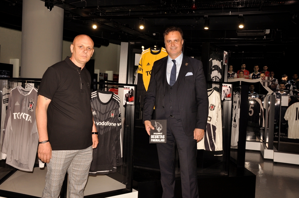 Efsane Formalar Sergisi sergisi açıldı - Görsel 6