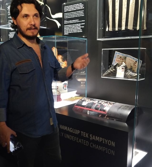 Burak Aksak, Beşiktaş JK Müzesi'ni ziyaret etti! - Görsel 2