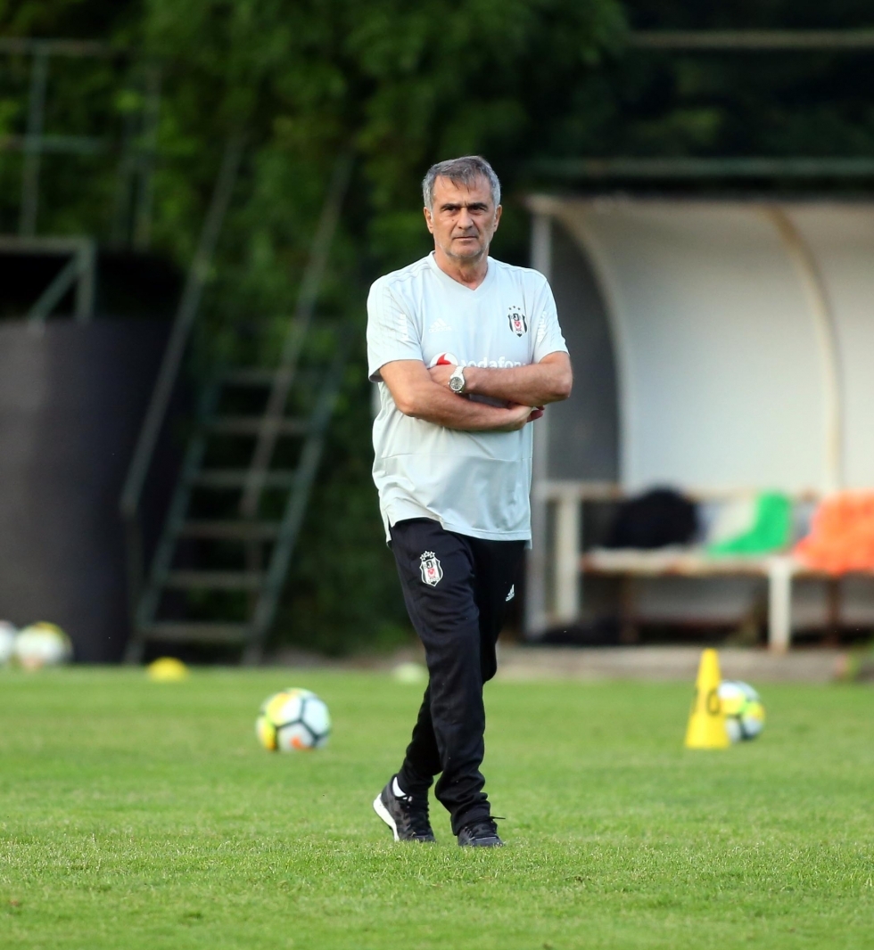 Beşiktaş yeni sezon hazırlıklarına başladı! İşte antrenmandan kareler... - Görsel 11