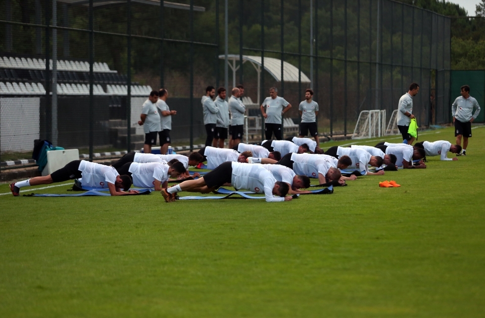 Beşiktaş yeni sezon hazırlıklarına başladı! İşte antrenmandan kareler... - Görsel 4
