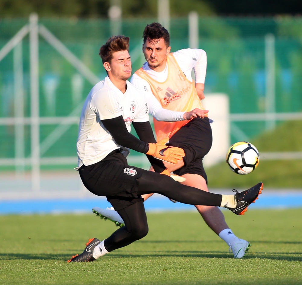 Beşiktaş'ın akşam antrenmanından görüntüler - Görsel 13