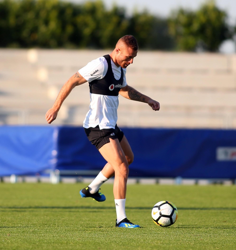 Beşiktaş'ın akşam antrenmanından görüntüler - Görsel 2