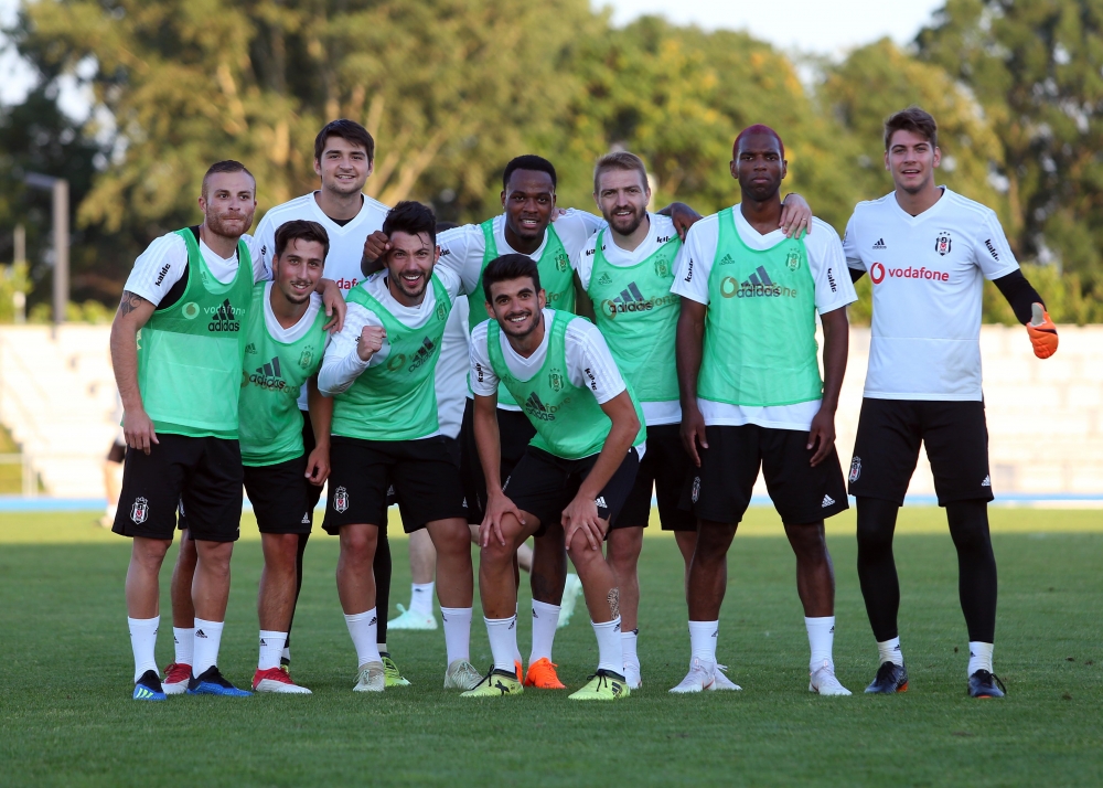 Beşiktaş'ın akşam antrenmanından görüntüler - Görsel 21