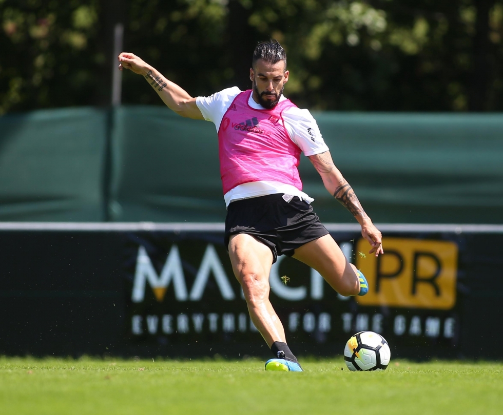 Beşiktaş'ın sabah antrenmanından kareler - Görsel 14