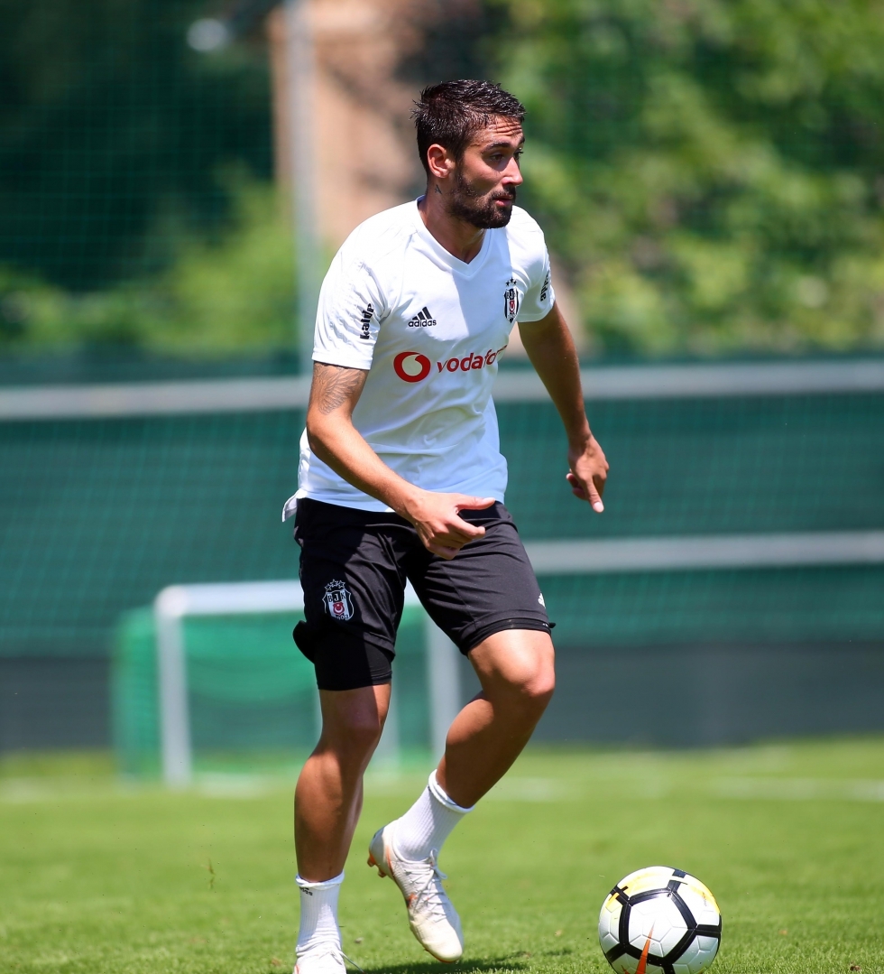 Beşiktaş'ın sabah antrenmanından kareler - Görsel 6