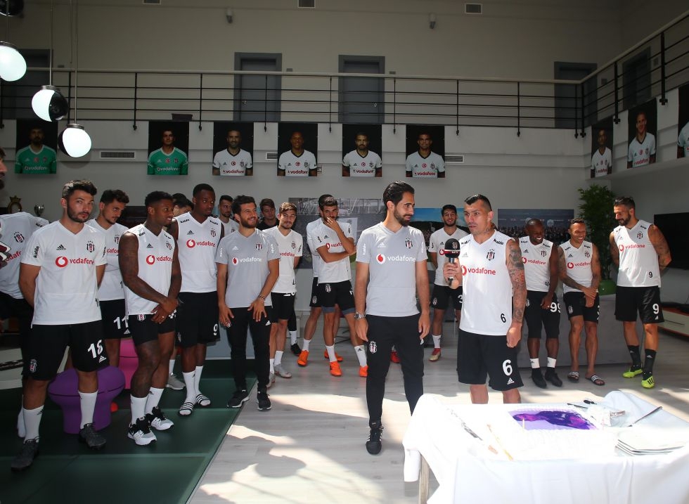 Gary Medel’in doğum günü kutlandı - Görsel 13