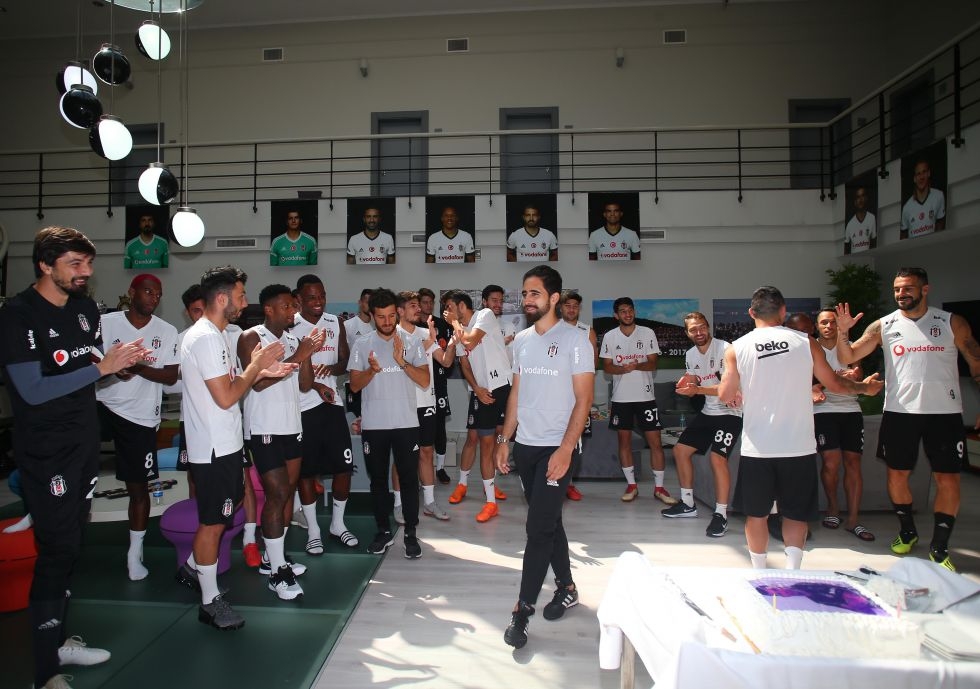 Gary Medel’in doğum günü kutlandı - Görsel 14