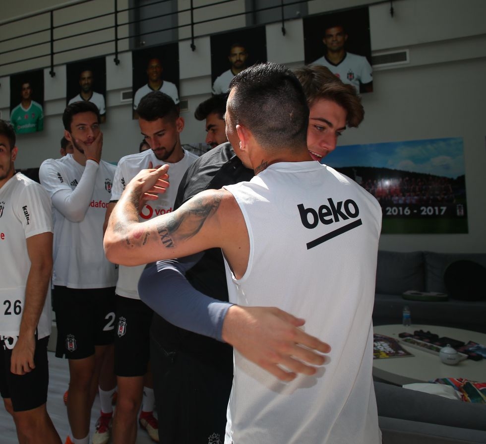 Gary Medel’in doğum günü kutlandı - Görsel 6