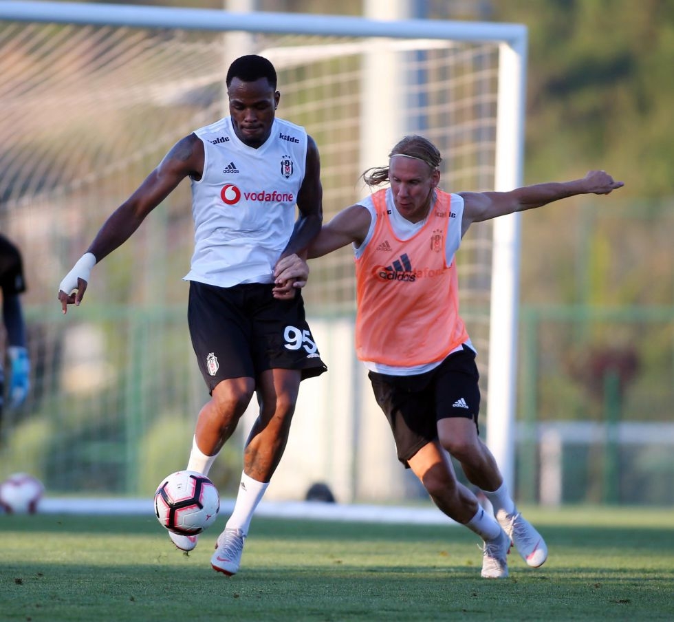 Takımda keyifler yerinde! İşte antrenmandan kareler - Görsel 12