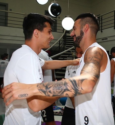 Alvaro Negredo'nun doğum günü kutlandı - Görsel 4